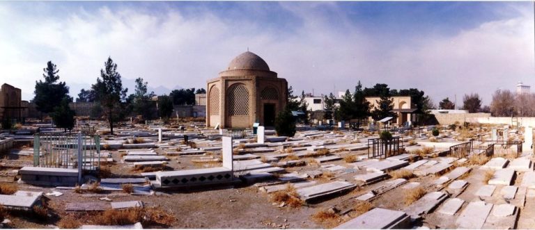 نمایی از تخت فولاد